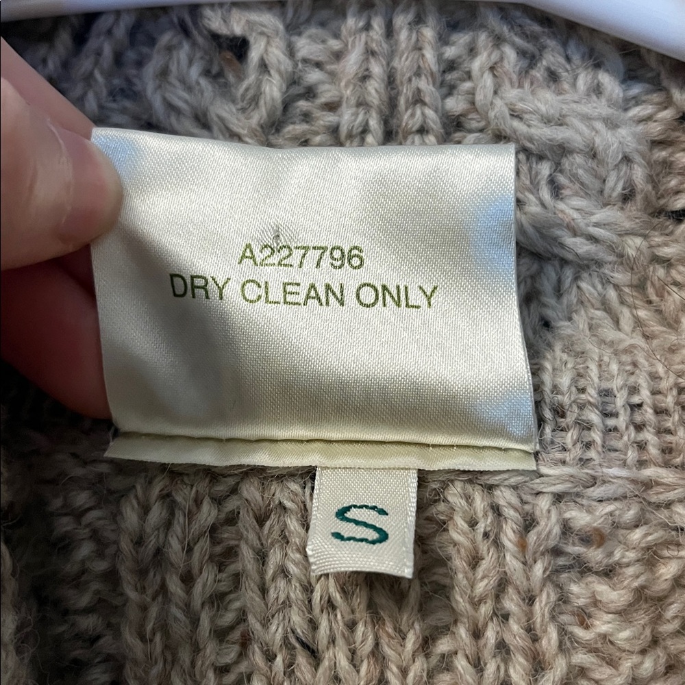 Kilronan Knitwear Beige Wool Ireland Button Down Chunky Long Cardigan Size S - Picture 3 of 6